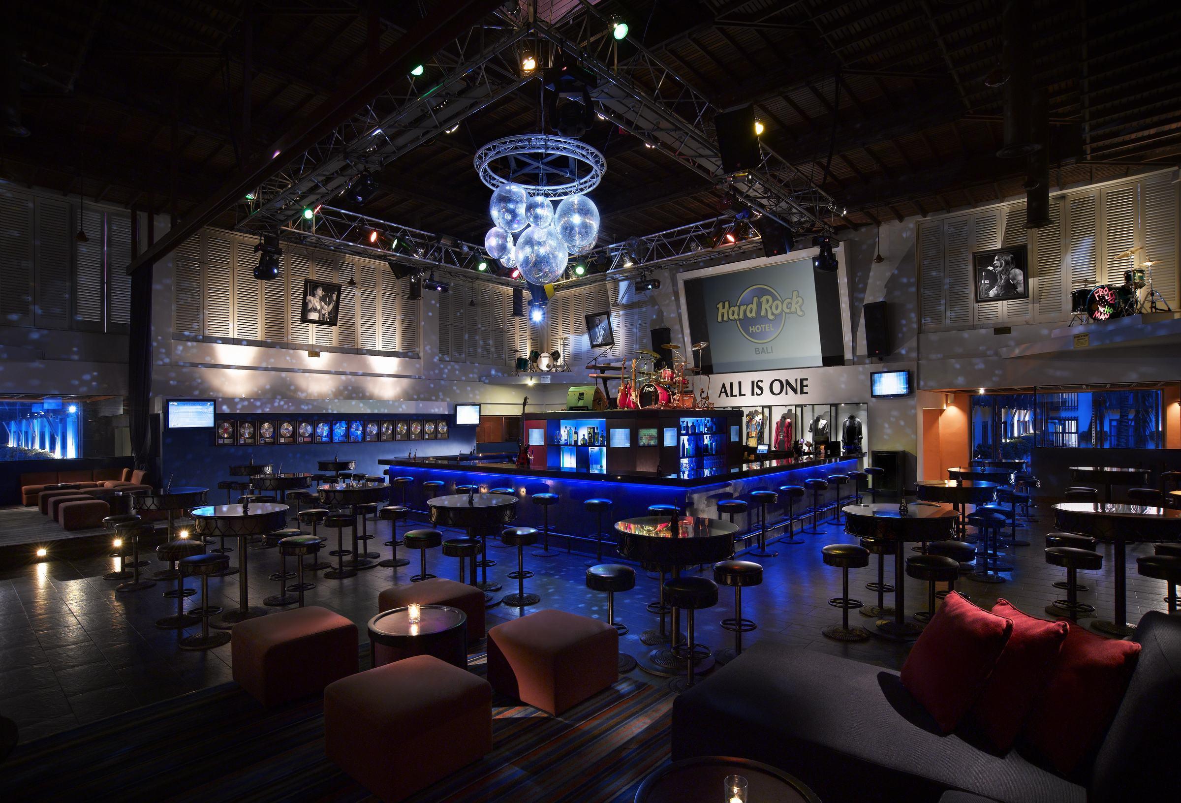 Hard Rock Hotel Bali Kuta Lombok Esterno foto The interior of All Is One