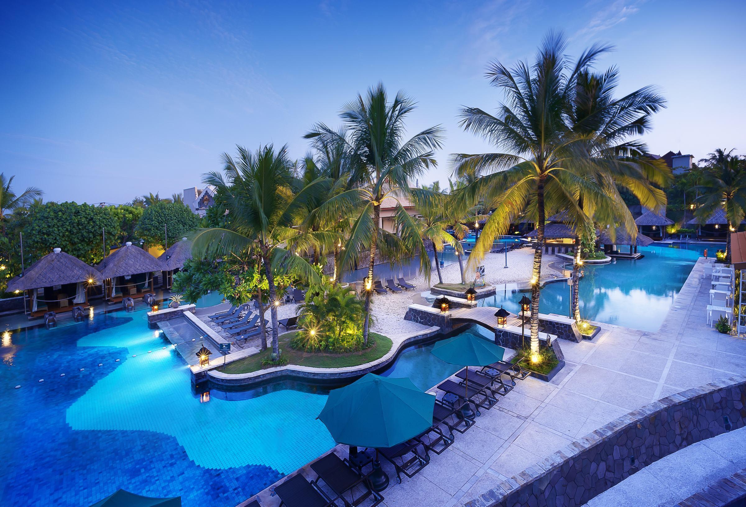 Hard Rock Hotel Bali Kuta Lombok Esterno foto The pool at the Hard Rock Hotel