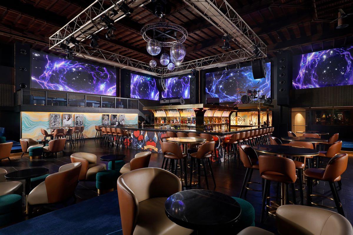 Hard Rock Hotel Bali Kuta Lombok Esterno foto The interior of the nightclub