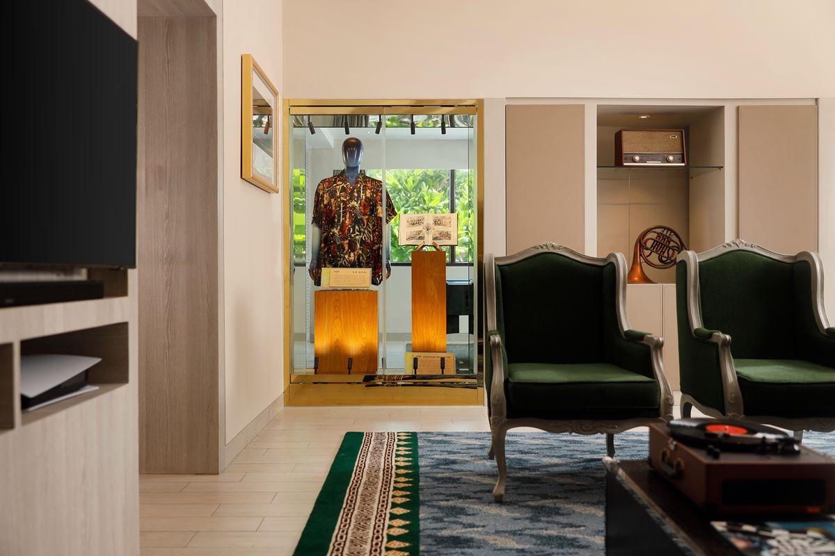Hard Rock Hotel Bali Kuta Lombok Esterno foto A living room at the hotel