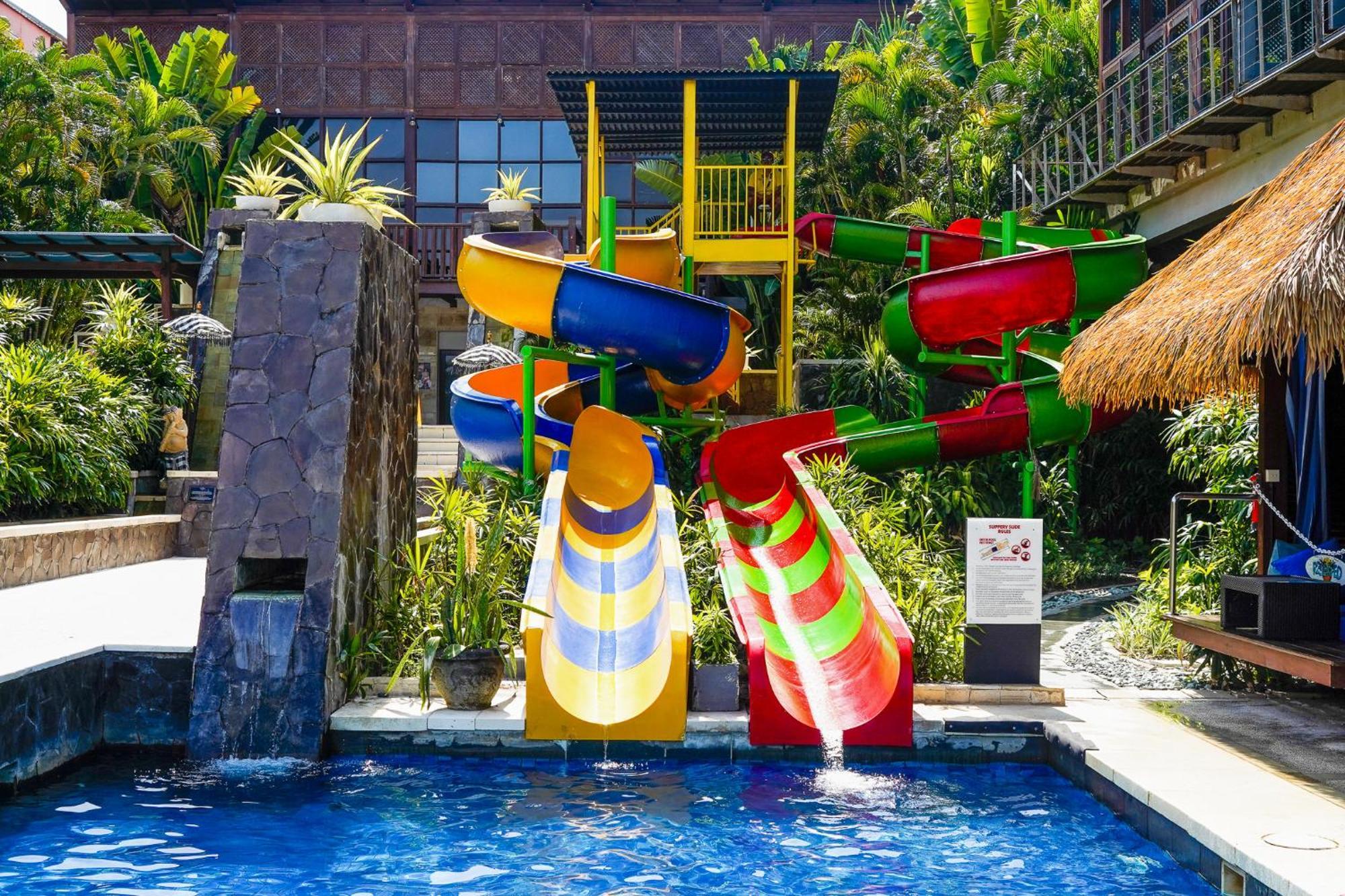 Hard Rock Hotel Bali Kuta Lombok Esterno foto Waterpark at the hotel