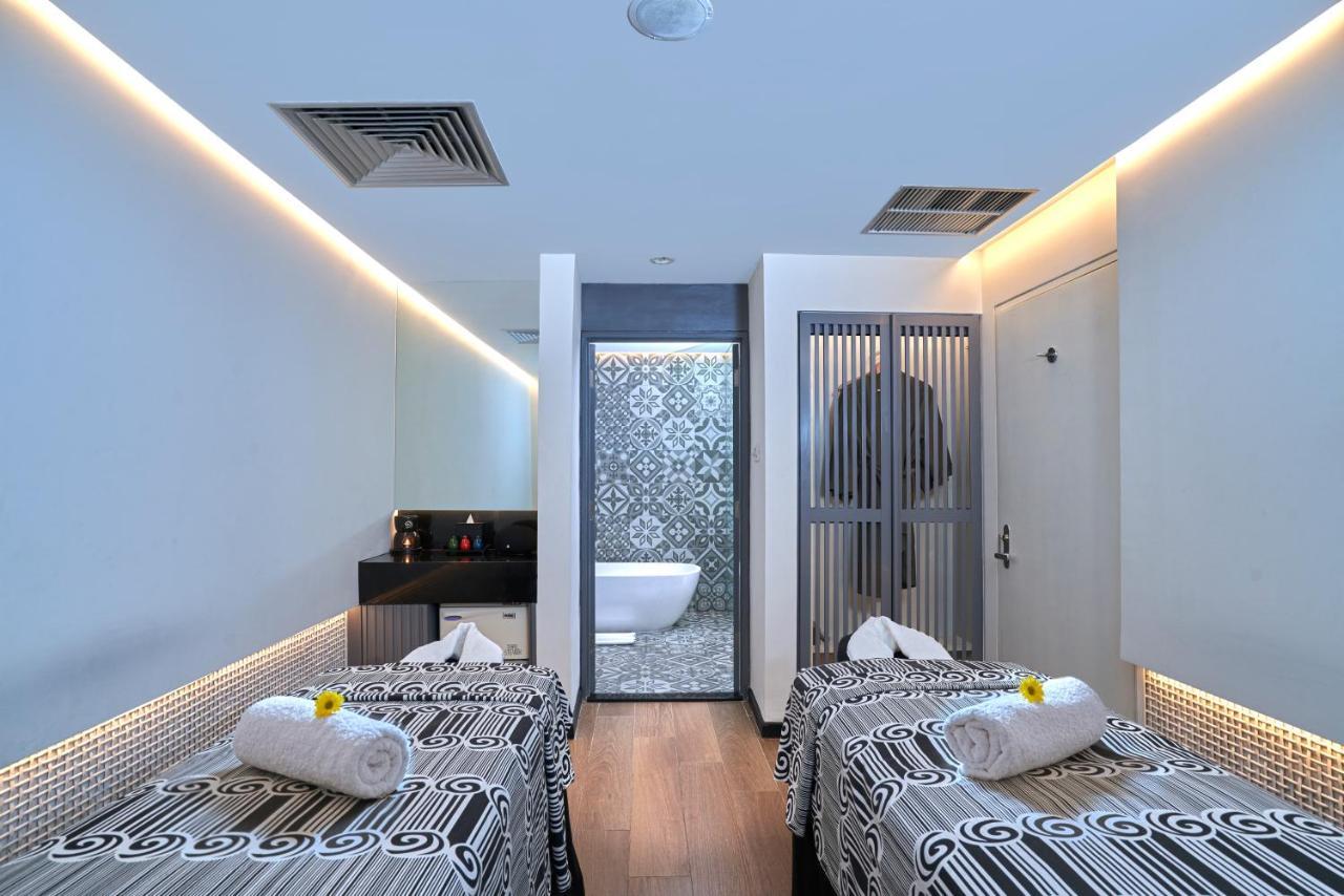 Hard Rock Hotel Bali Kuta Lombok Esterno foto A spa treatment room